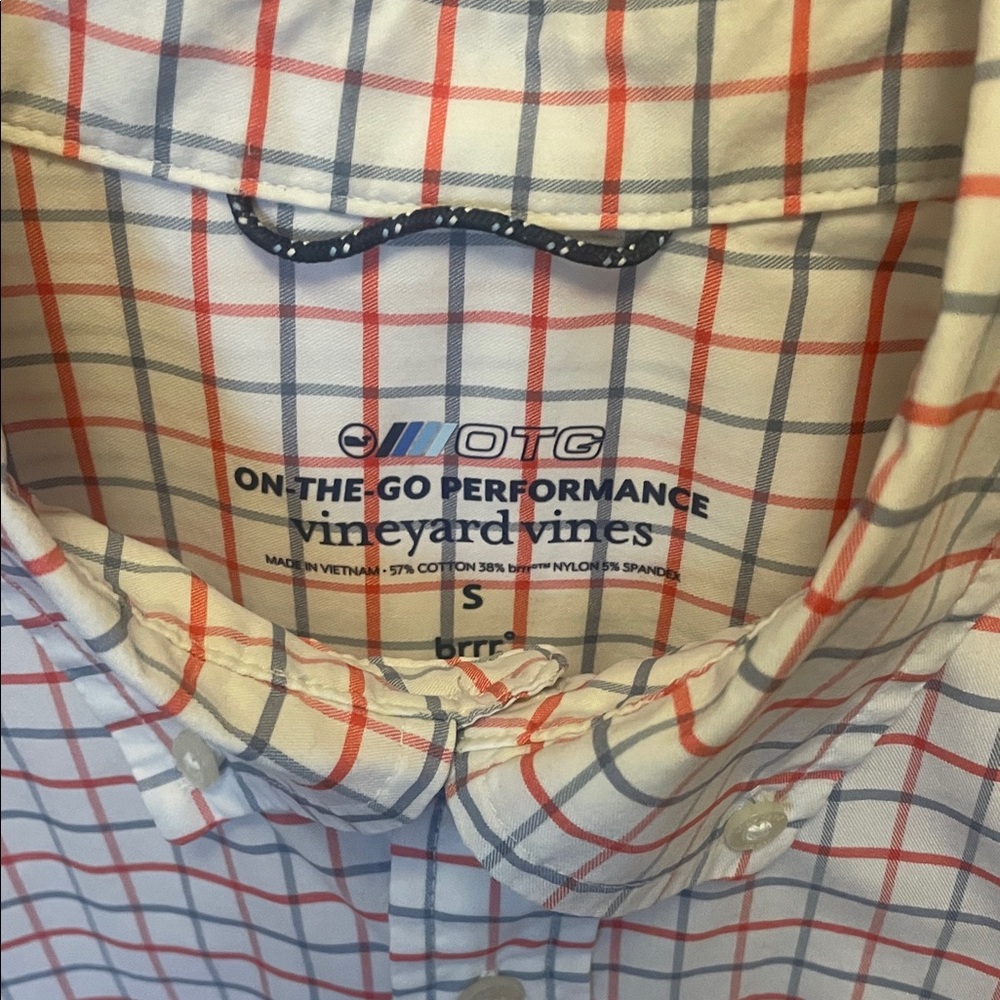 Vineyard Vines Performance Featherweight Shirt - image 2